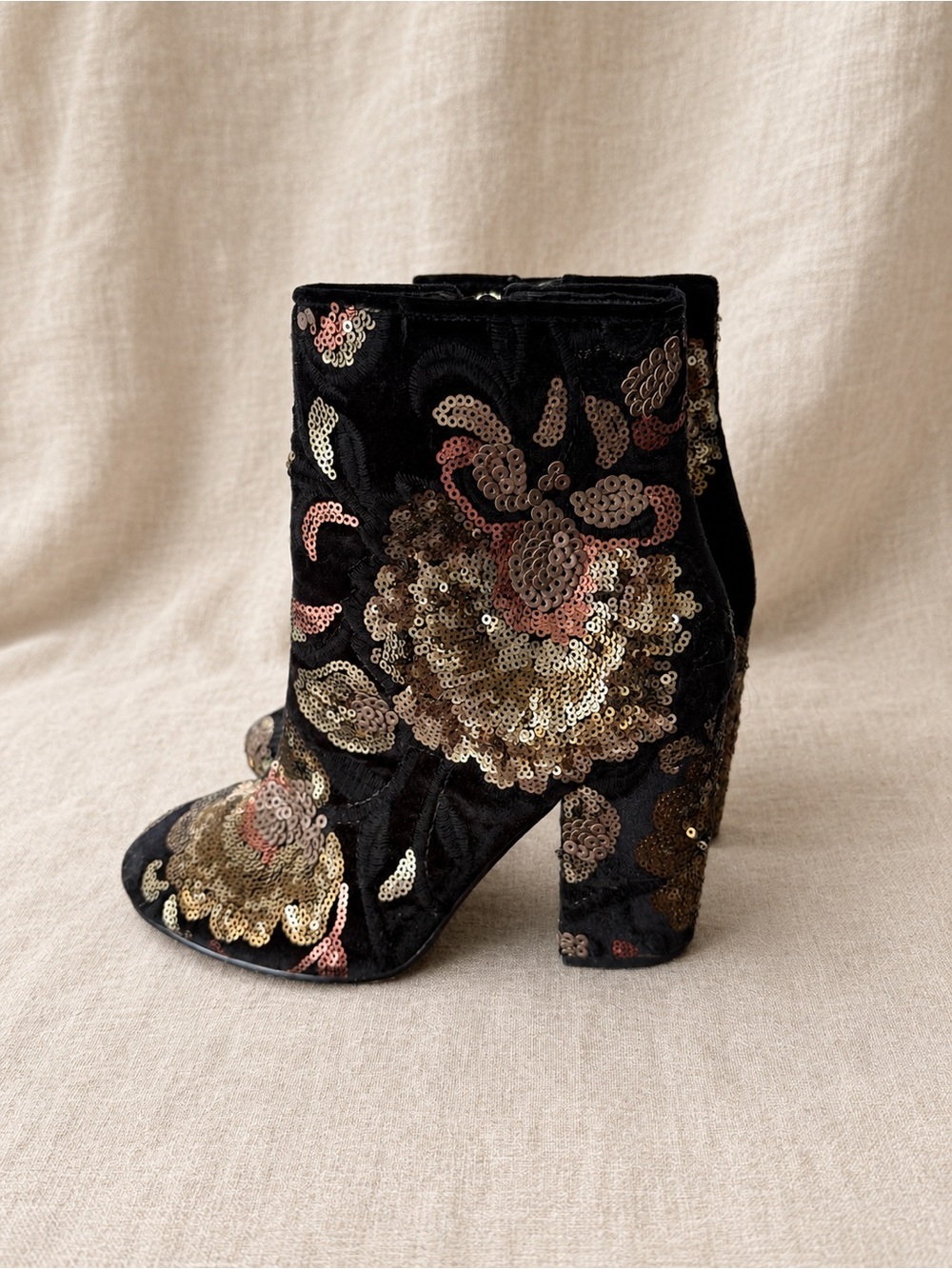 ALDO Fiery Velvet Sequin Booties Size 7 Boho Embroidered Fall